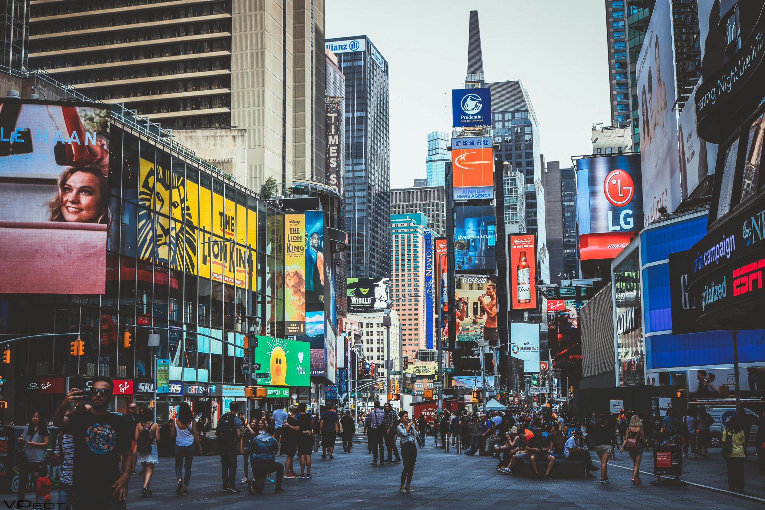 Manhattan's Real Estate Market Remains a Global Leader 2 Manhattan
